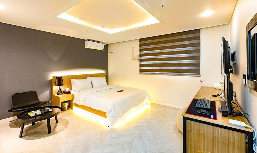 Hash Hotel Suwon Exterior photo